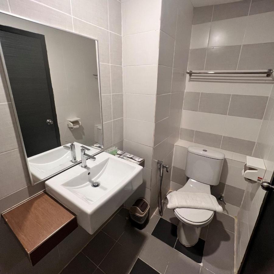 Langkapuri Langkawi Hotel 3*